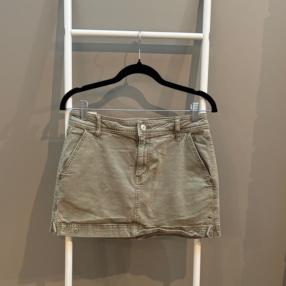 Women’s American Eagle Khaki Green Mini Skirt